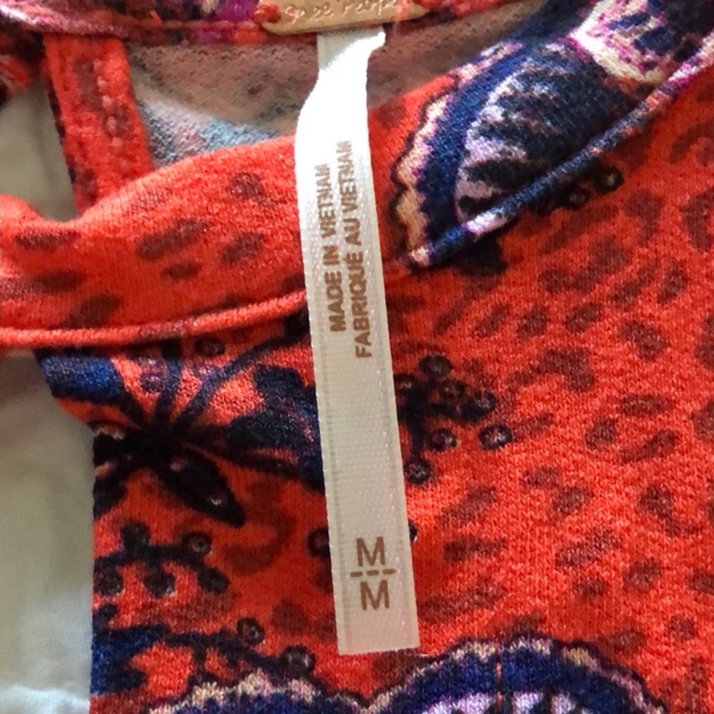 Free People “Hear Me Roar” Top ~ NWOT size M $4.99 Shipping Applied :> - Picture 4 of 8